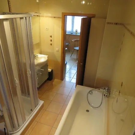 Mit Kamin In Bis 6 Personen Sassnitz