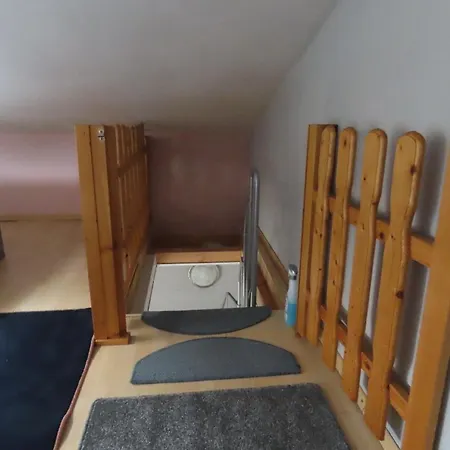 Mit Kamin In Bis 6 Personen * Sassnitz