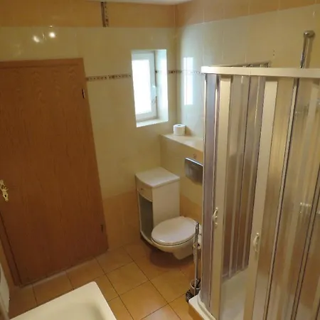 Mit Kamin In Bis 6 Personen 度假居 萨斯尼茨