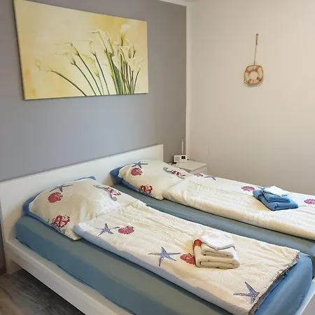 Mit Kamin In Bis 6 Personen Feriehus