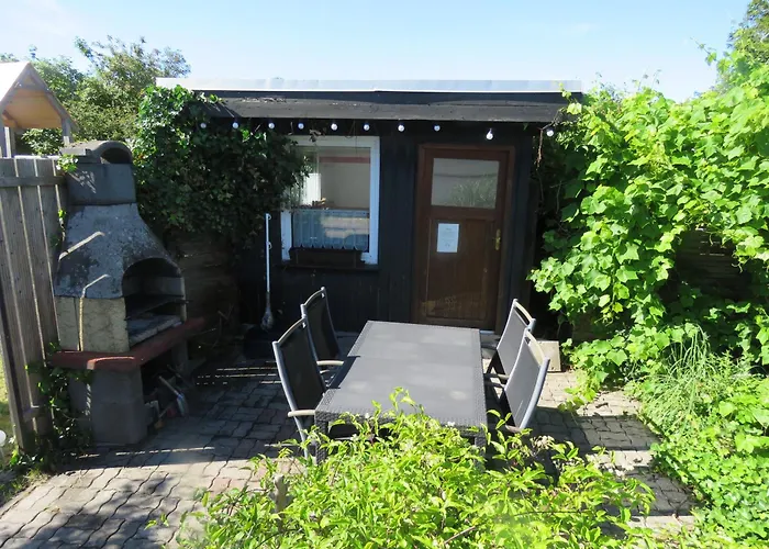 Mit Kamin In Bis 6 Personen Vakantiehuis Sassnitz